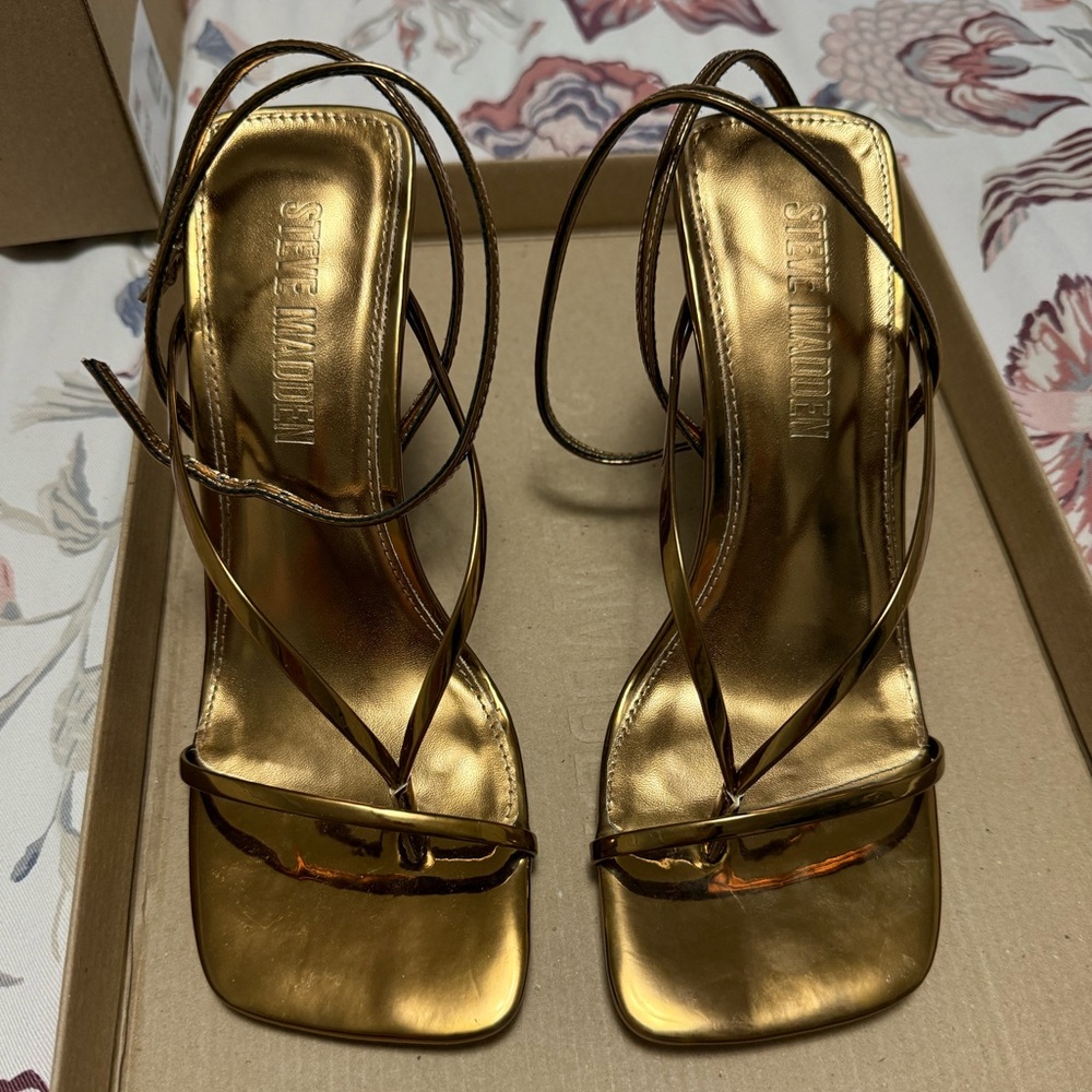 Steve Madden Bronze Heel Sandals with Stiletto Design